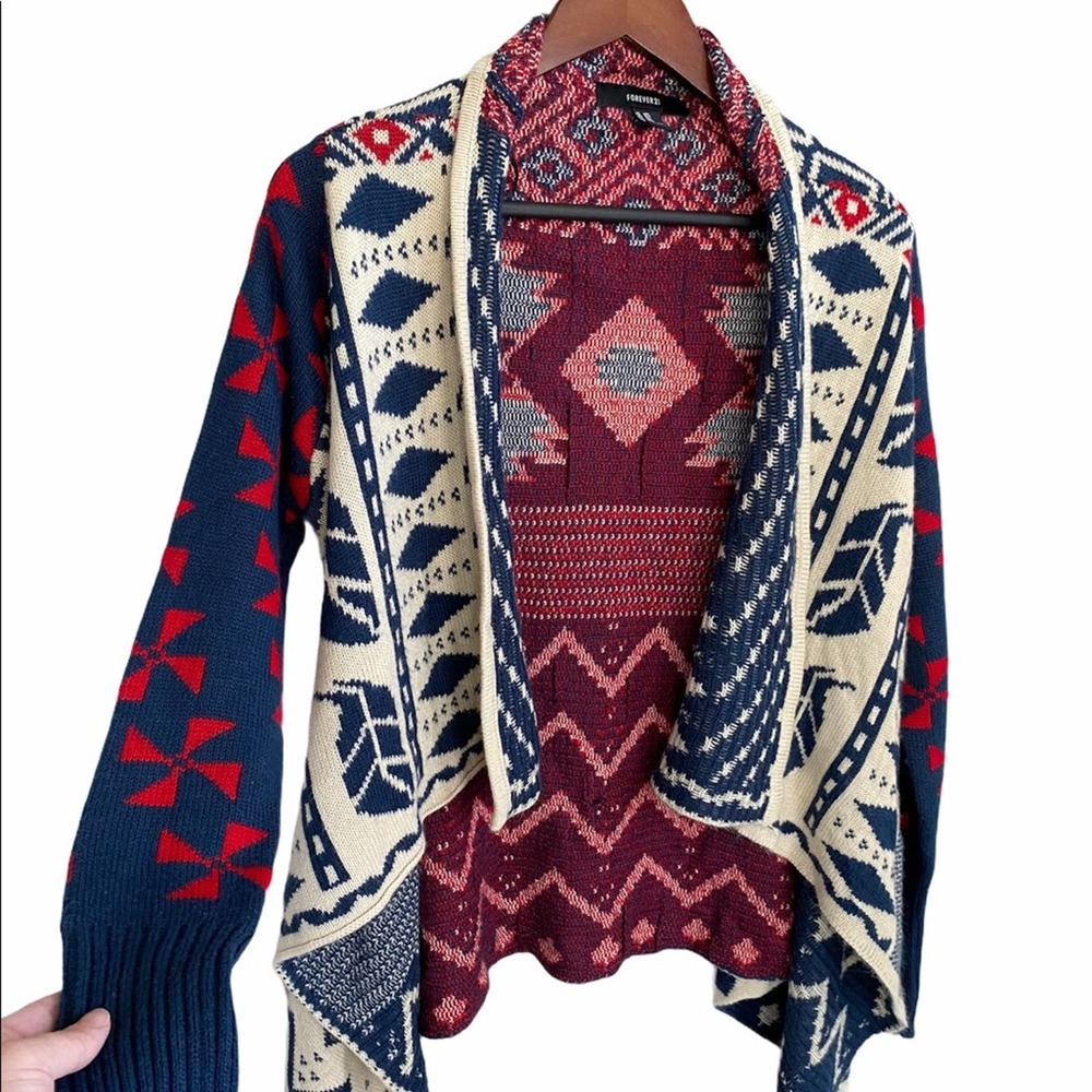 ⭐️ SOLD ⭐️ FOREVER 21 Aztec Boho Cardigan M - Picture 5 of 9
